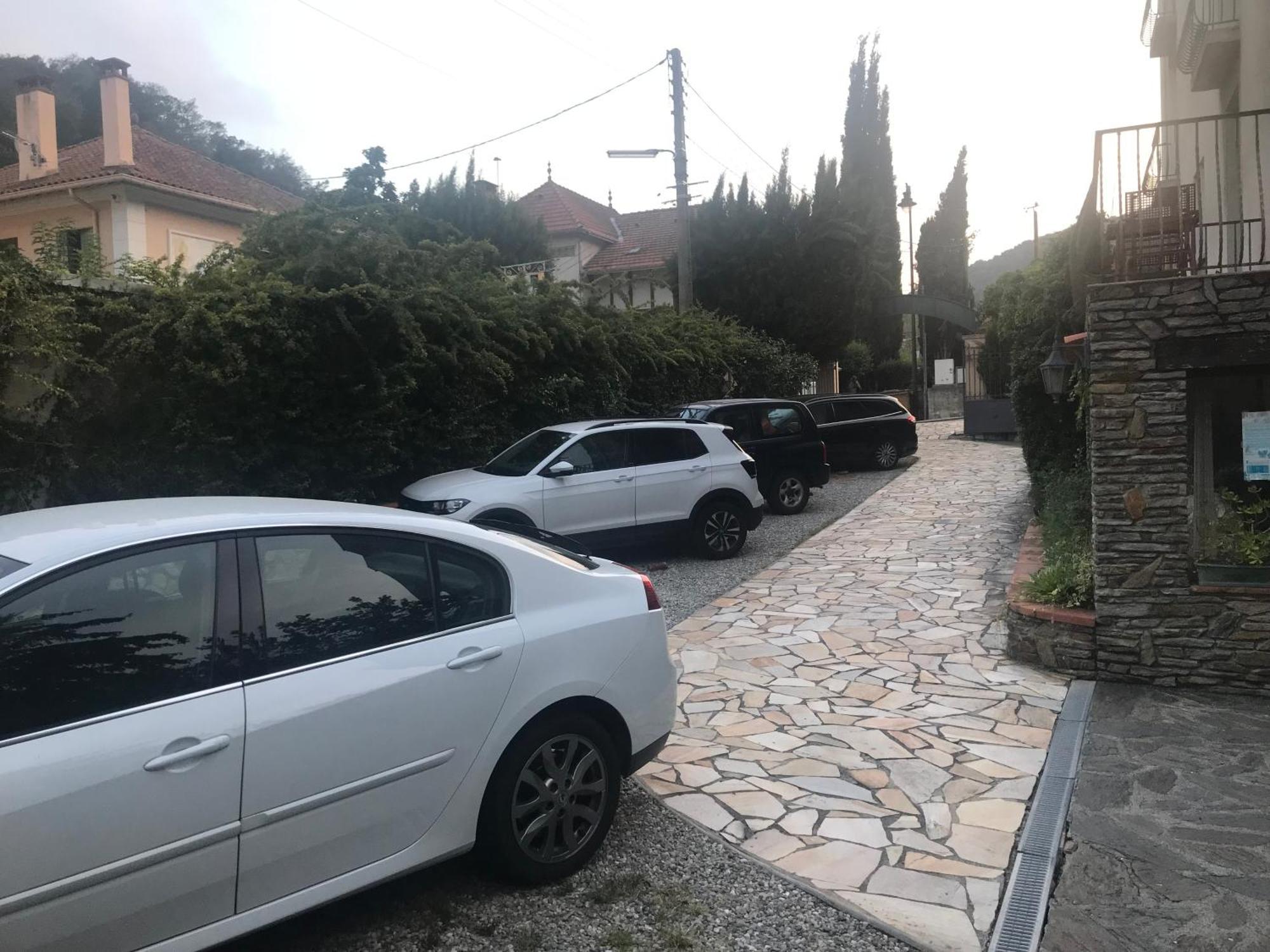 Hebergements A La Rive, Accueil Ouvert Tous Les Jours Jusqu'A 20H00 Dernier Delai, Depuis 30 Ans ! Reserver Ici Svp ! Merci ! Aucun Reglement A Distance Accepte, Paiement Par Cb, Especes, Cheque Ou Cheques-Vacances Imperativement A La Remise Des Clef Amélie-les-Bains-Palalda Kültér fotó